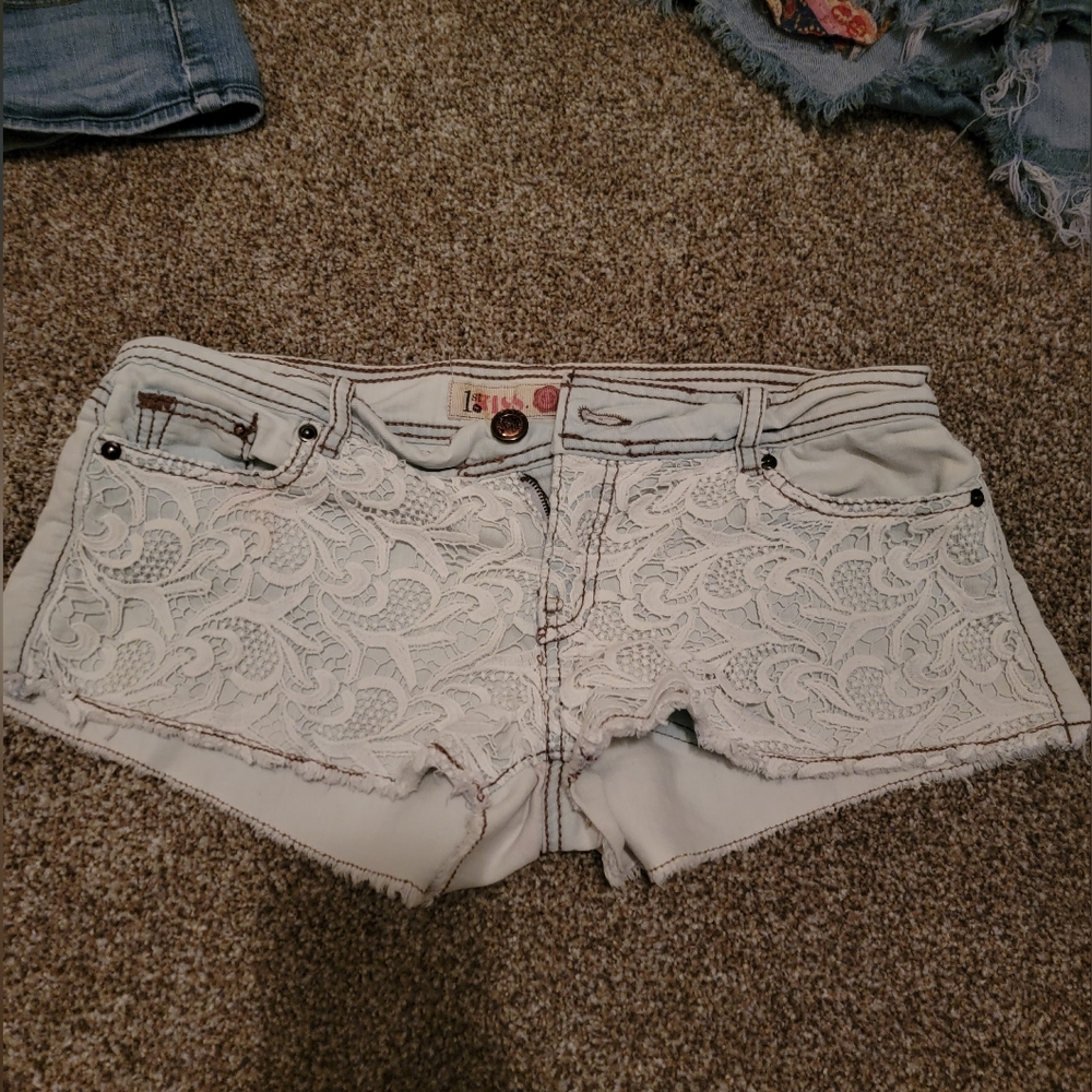 1st Kiss Summer Jean Shorts - Super cute!